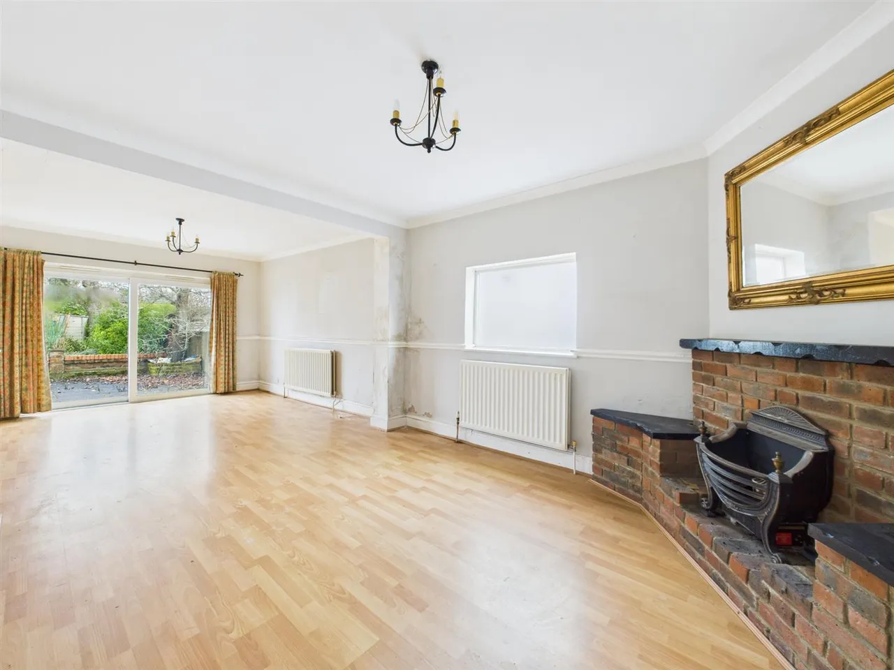 Woodford Crescent, Pinner, HA5 3TZ, photo 2