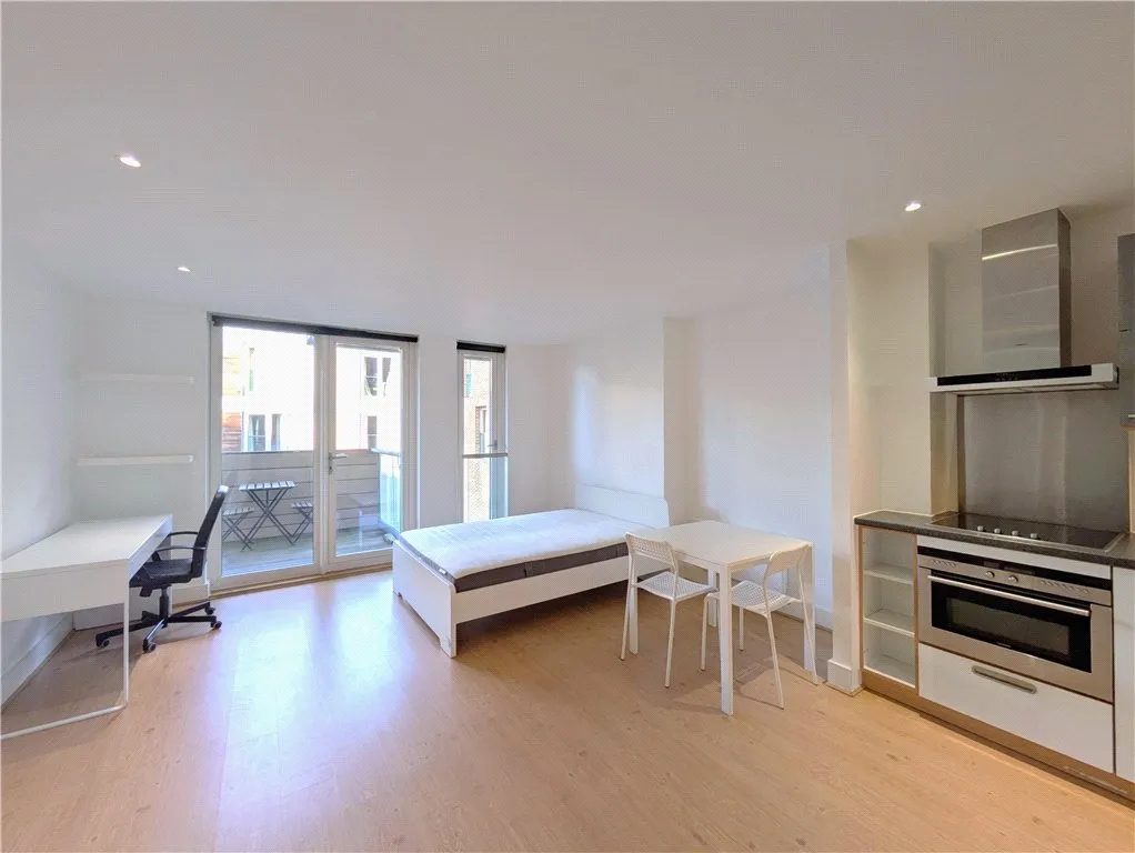 Apartment to rent in East Lane, London, SE16, photo 7