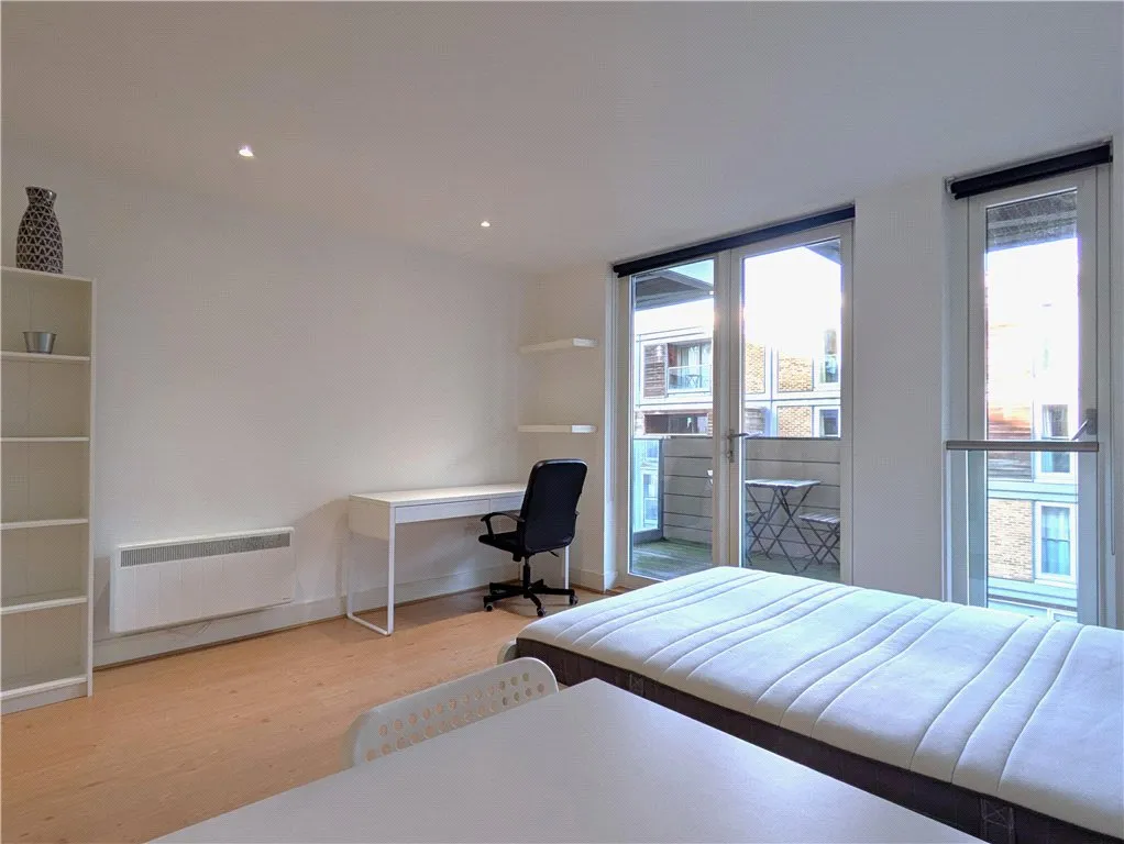 Apartment to rent in East Lane, London, SE16, photo 6