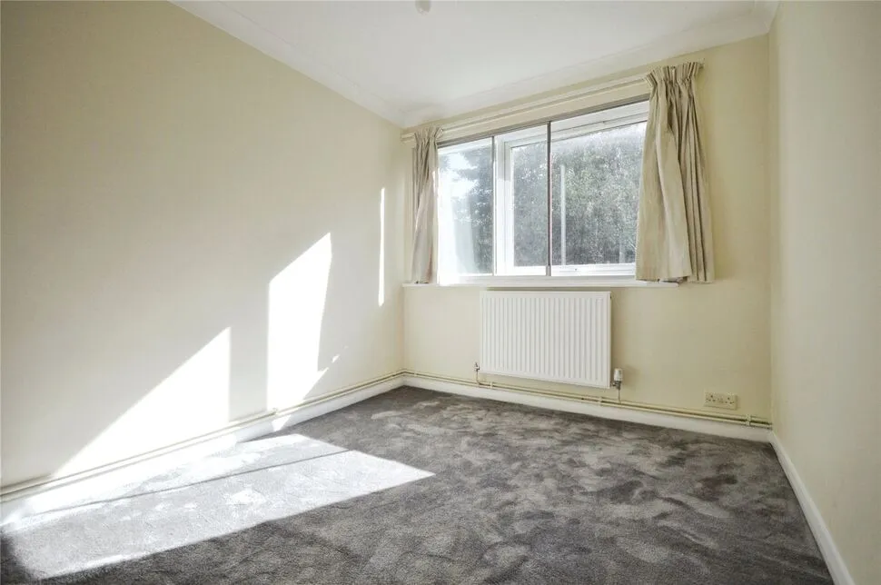 Priory Close, Walton-on-thames, KT12, photo 6