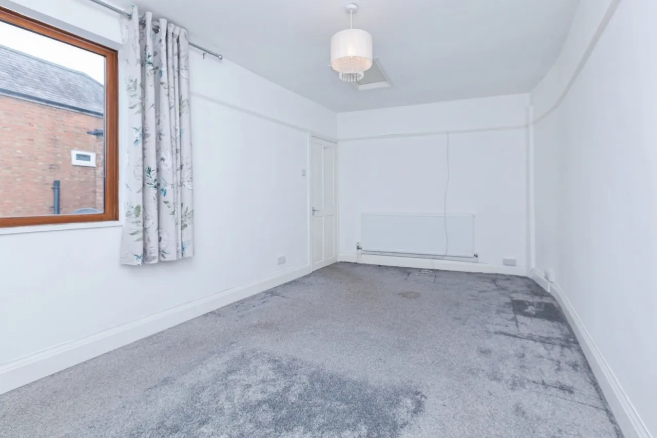 High Street, Syston, LE7, photo 17