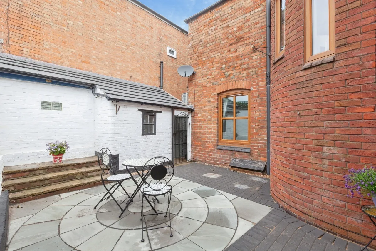 High Street, Syston, LE7, photo 4