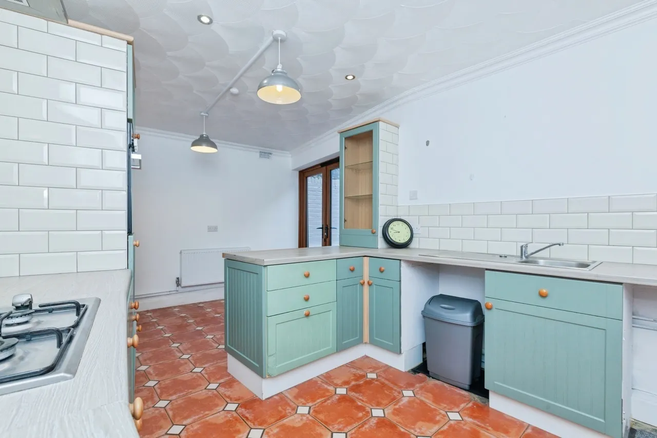 High Street, Syston, LE7, photo 10