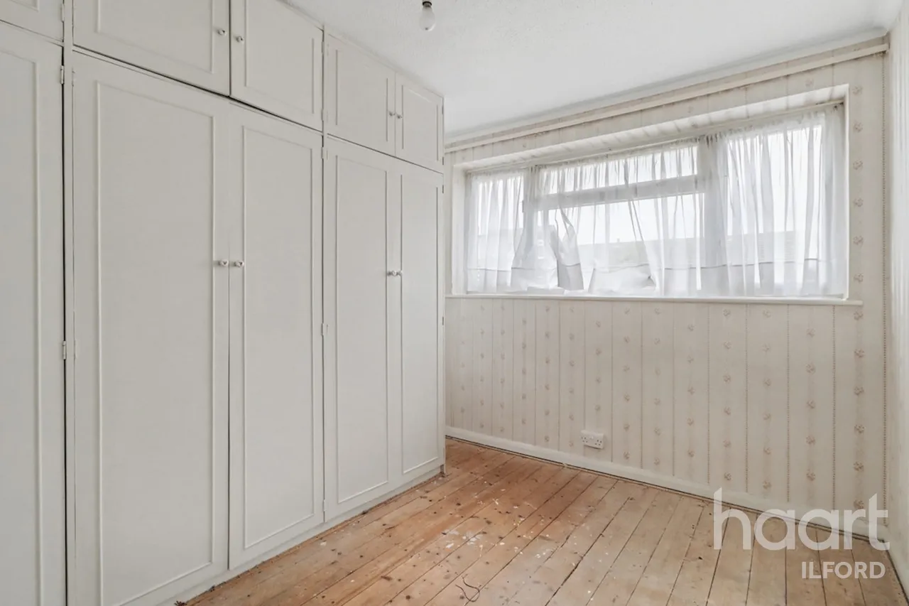 Edward Road, Chadwell Heath, RM6, photo 8