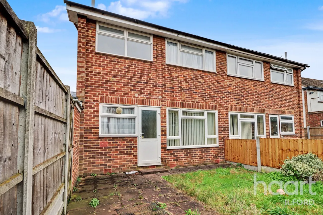Edward Road, Chadwell Heath, RM6, photo 11