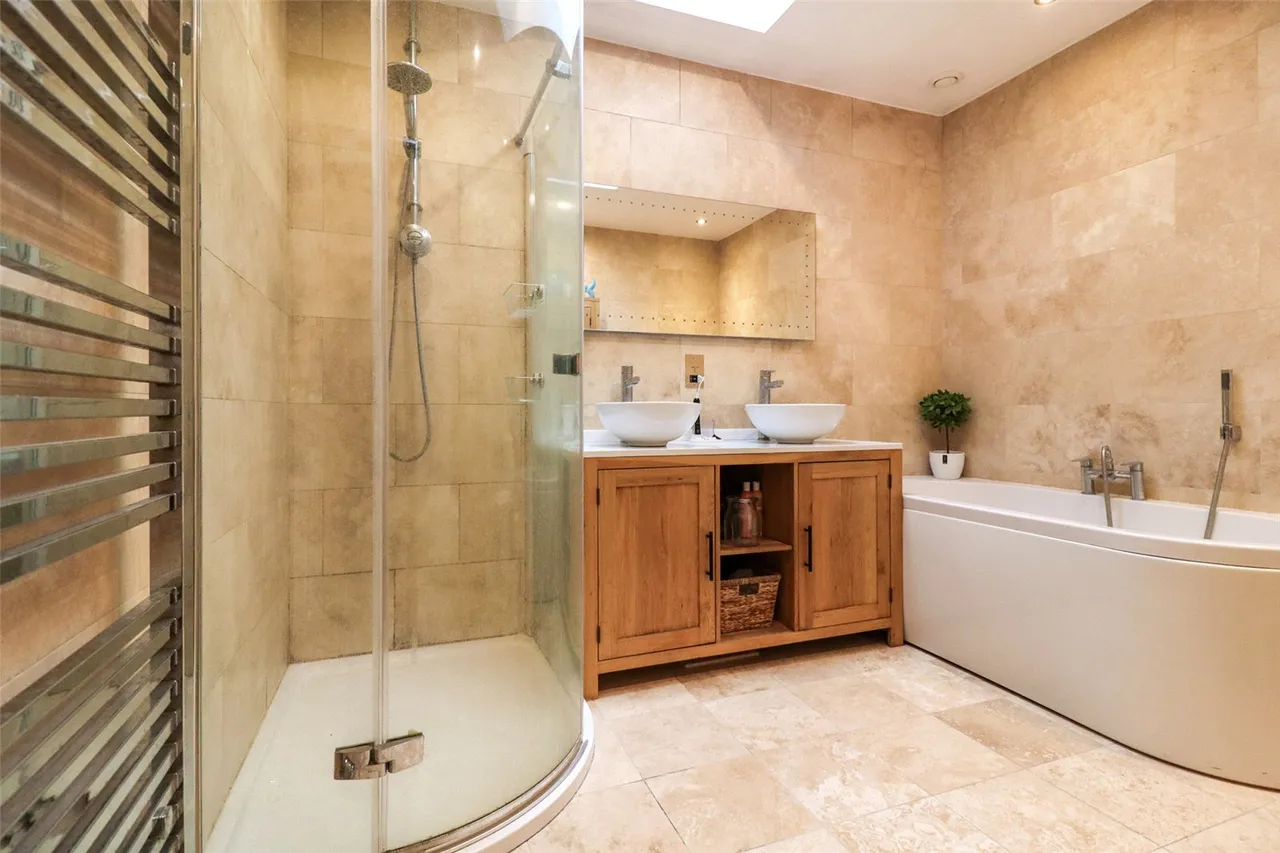 Queens Road, Fleet, Hampshire, GU52 7LE, photo 8