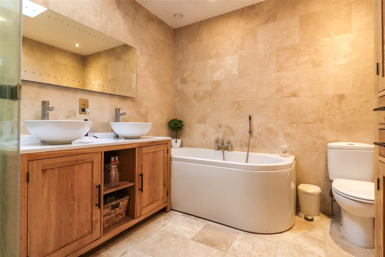 Queens Road, Fleet, Hampshire, GU52 7LE, photo 14