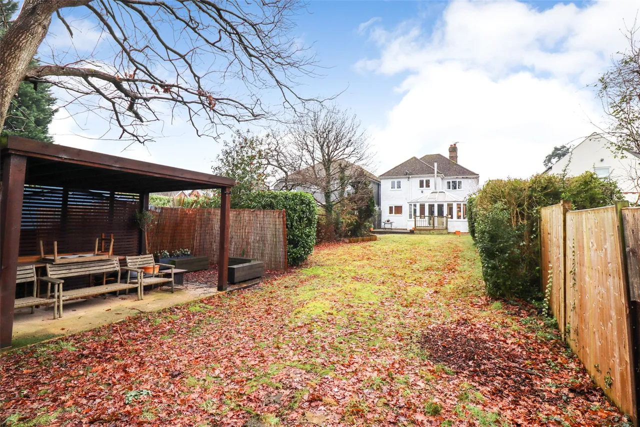 Queens Road, Fleet, Hampshire, GU52 7LE, photo 12