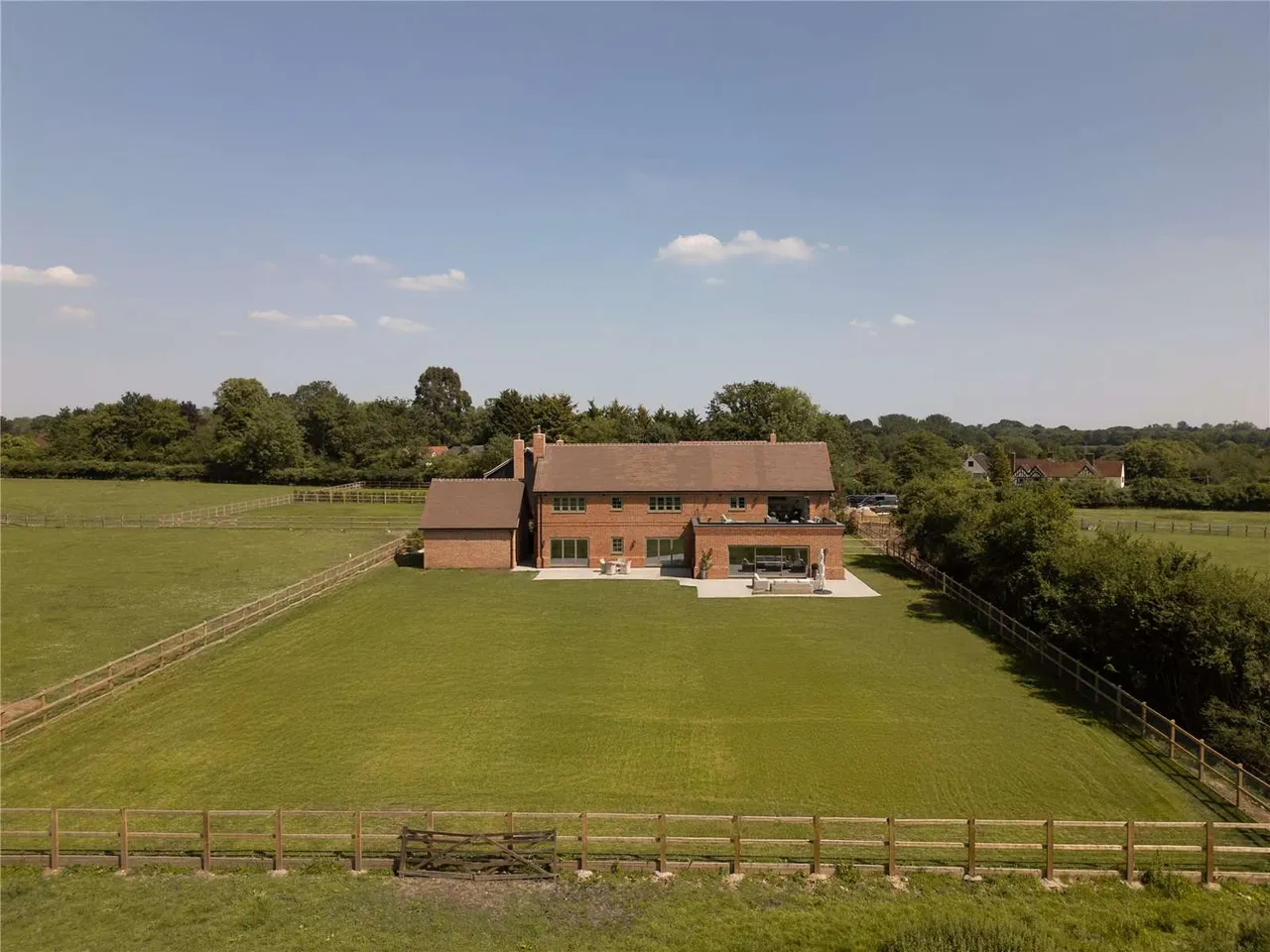 Fryerning Mews, Beggar Hill, Fryerning, Ingatestone, CM4 0PD, photo 2