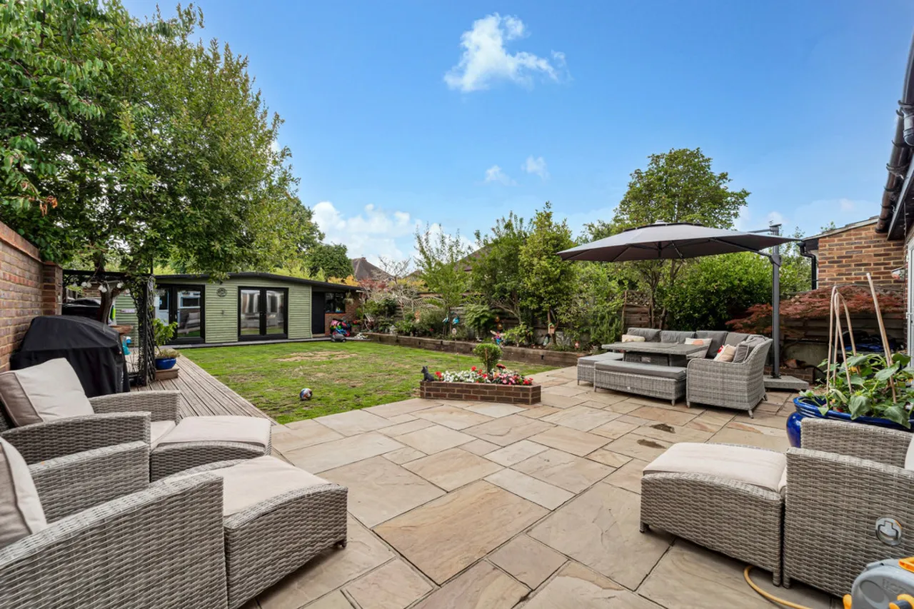 Fordbridge Road, Ashford, TW15, photo 12