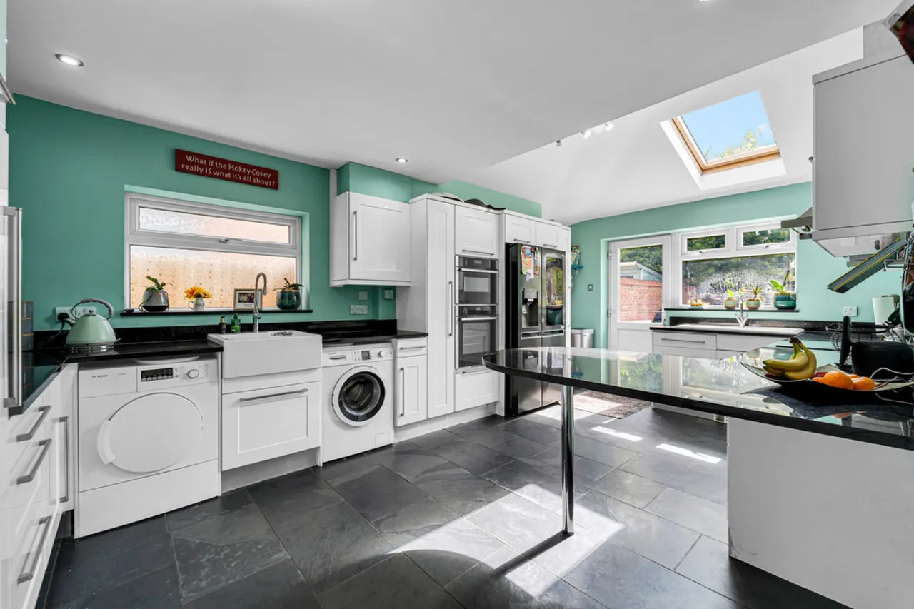 Fordbridge Road, Ashford, TW15, photo 6