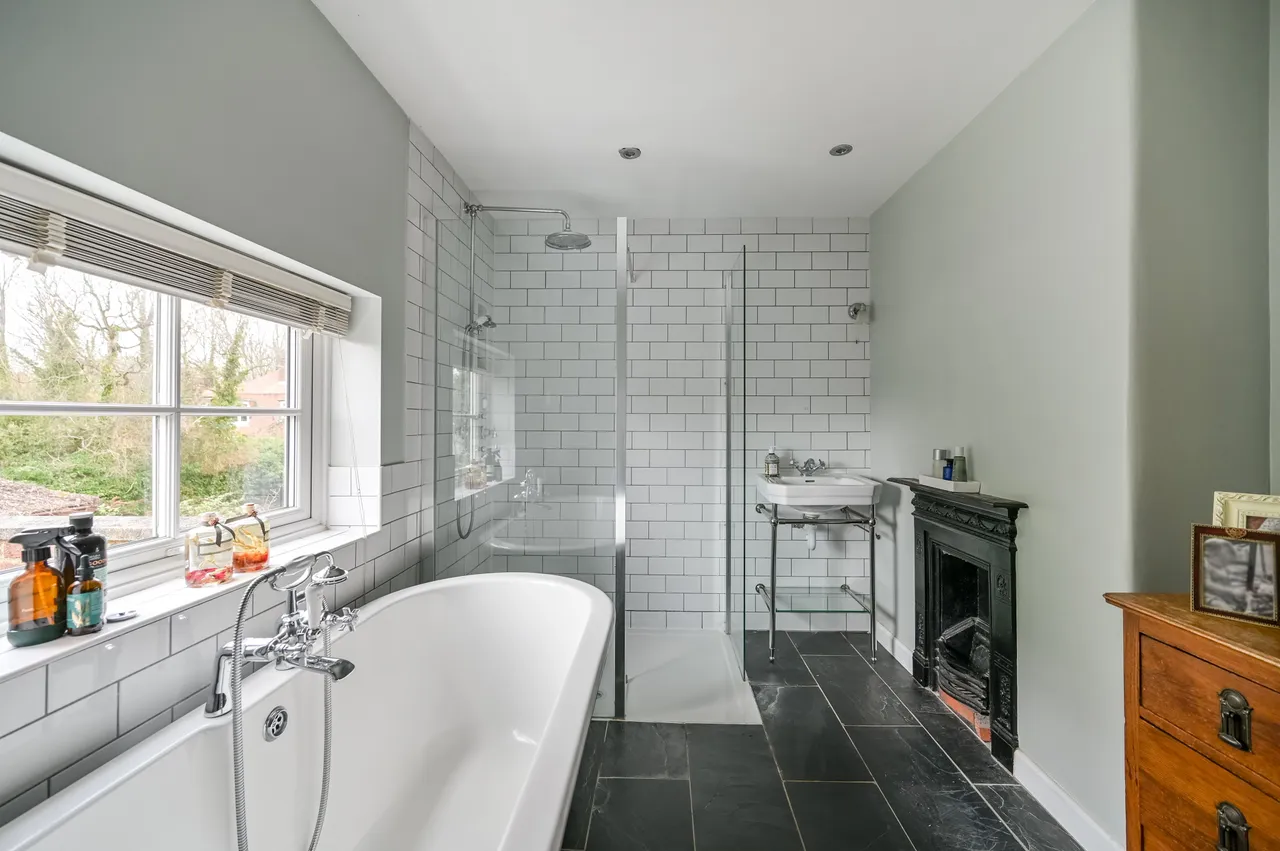 143 Altwood Road, Maidenhead, photo 12