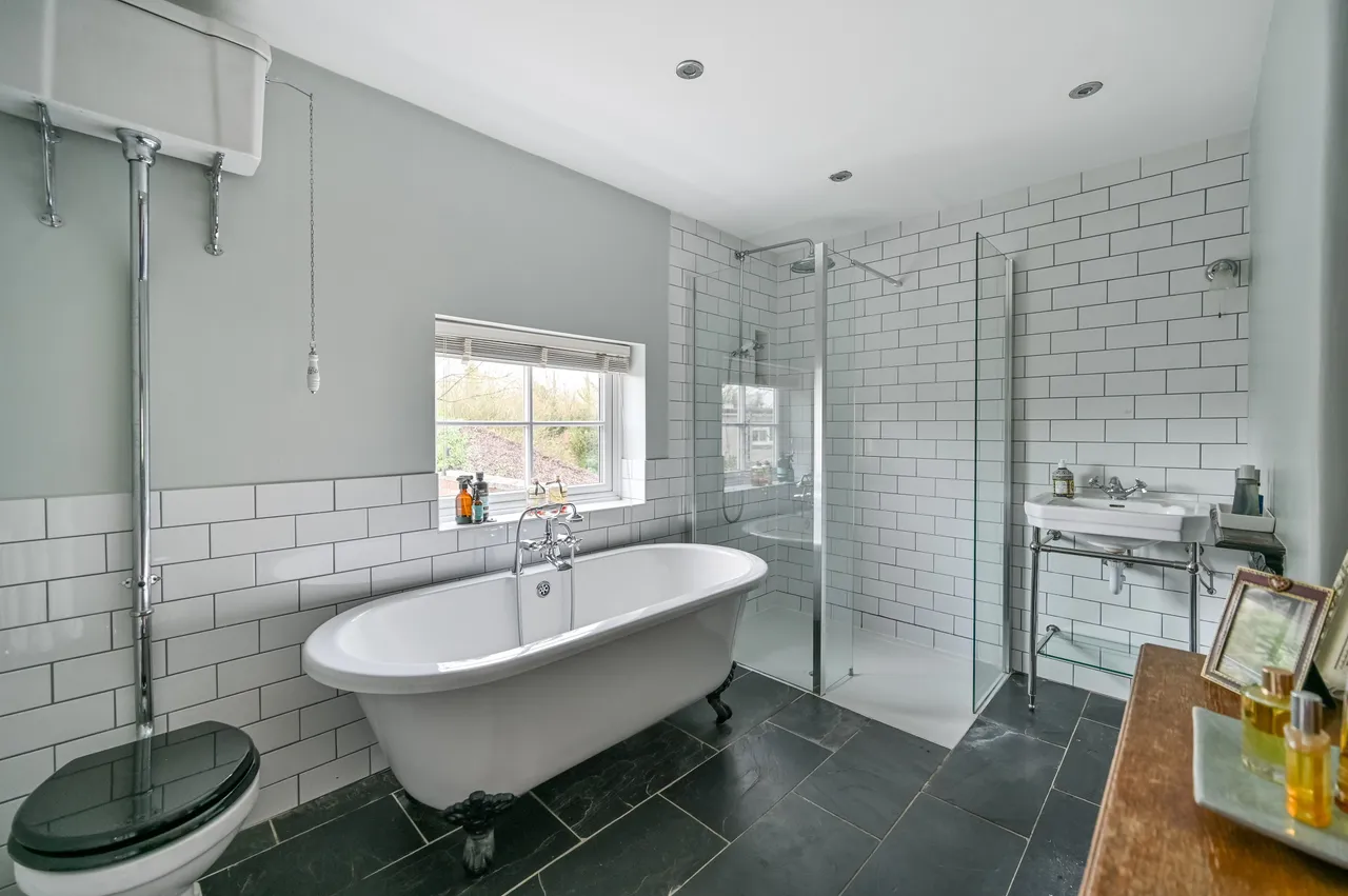 143 Altwood Road, Maidenhead, photo 11