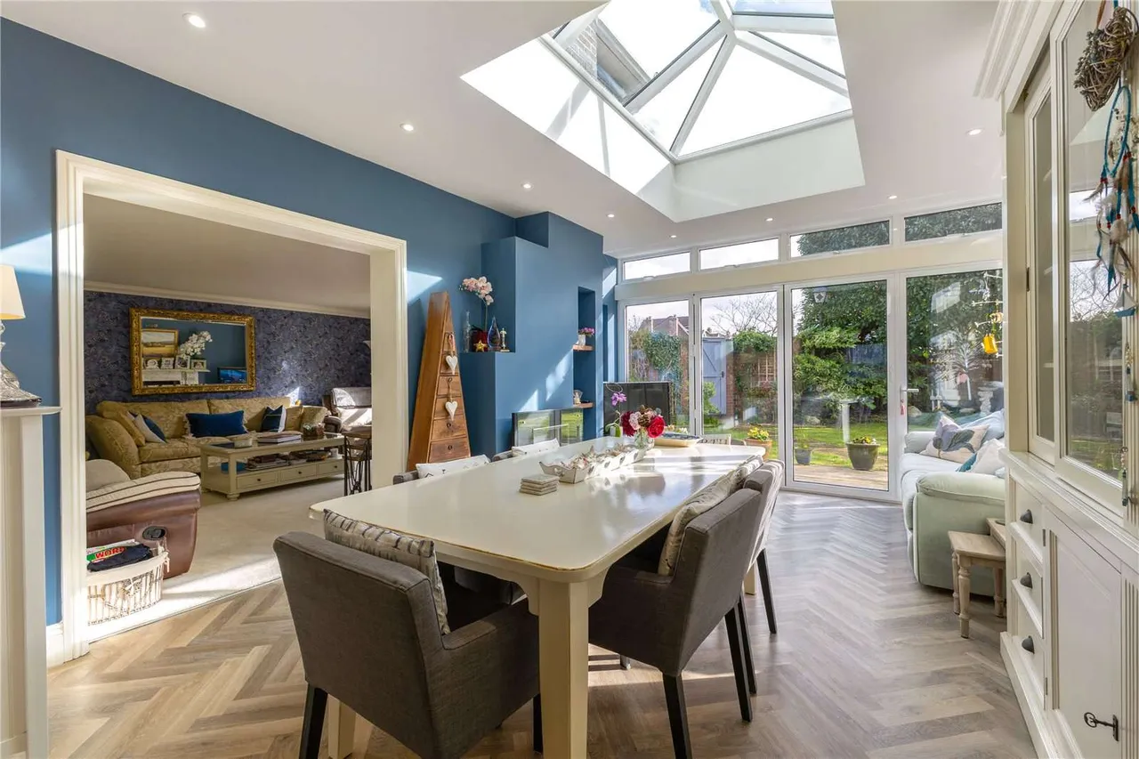 Grove Road, Lymington, Hampshire, SO41 3RF, photo 5