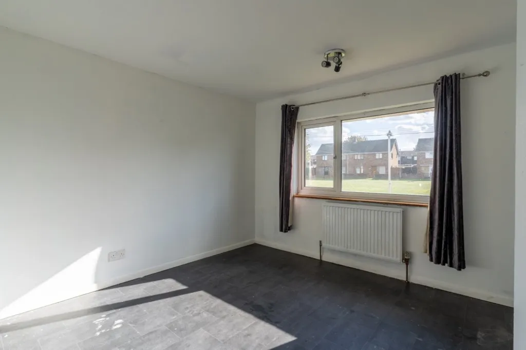 Medhurst Gardens, Gravesend, DA12, photo 13