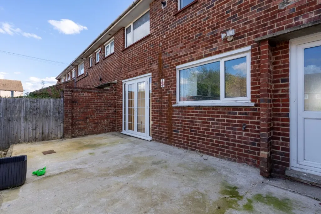Medhurst Gardens, Gravesend, DA12, photo 19