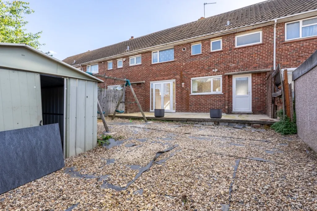 Medhurst Gardens, Gravesend, DA12, photo 21