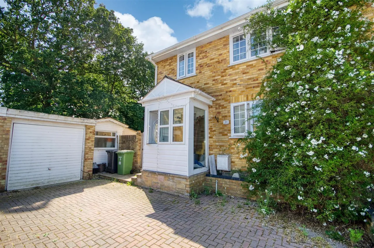 4 bed house for sale — Rose Close, Hedge End, Southampton, SO30 2GR