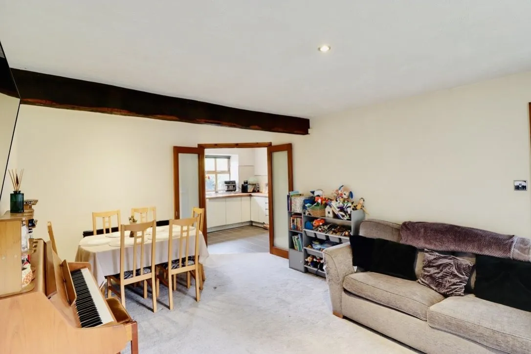Hollin Hall Farm, Denholme, BD13, photo 3