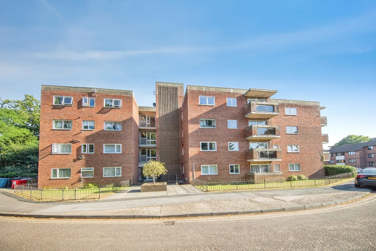 2 bed flat for sale — Oakstead Close, Ipswich, Suffolk, IP4