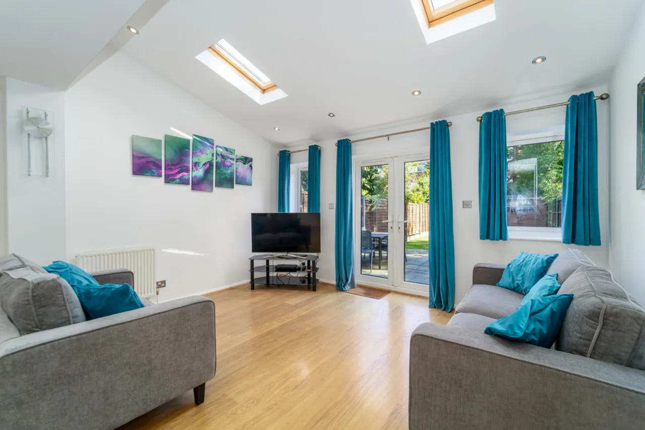Gables Avenue, Ashford, TW15, photo 4