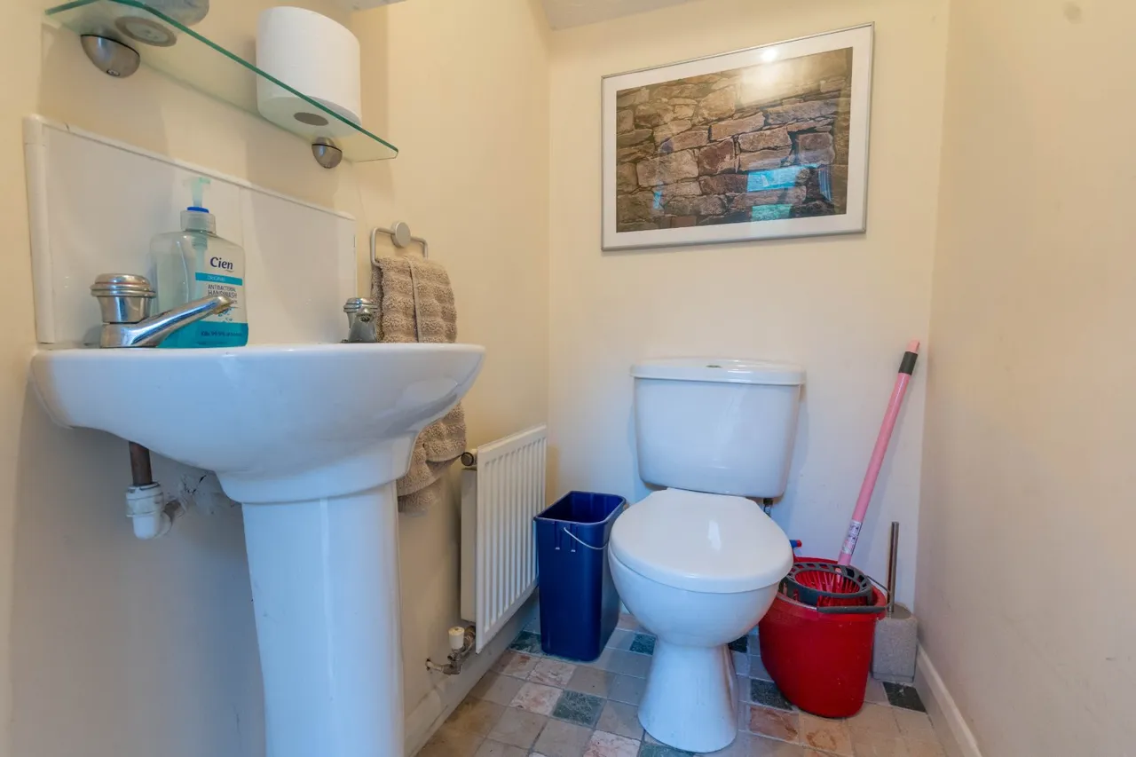 Lysander Way, Cottingley, BD16, photo 13