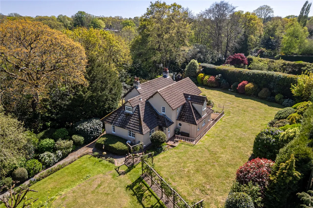 4 bed house for sale, Smugglers Lane North, Christchurch, BH23
