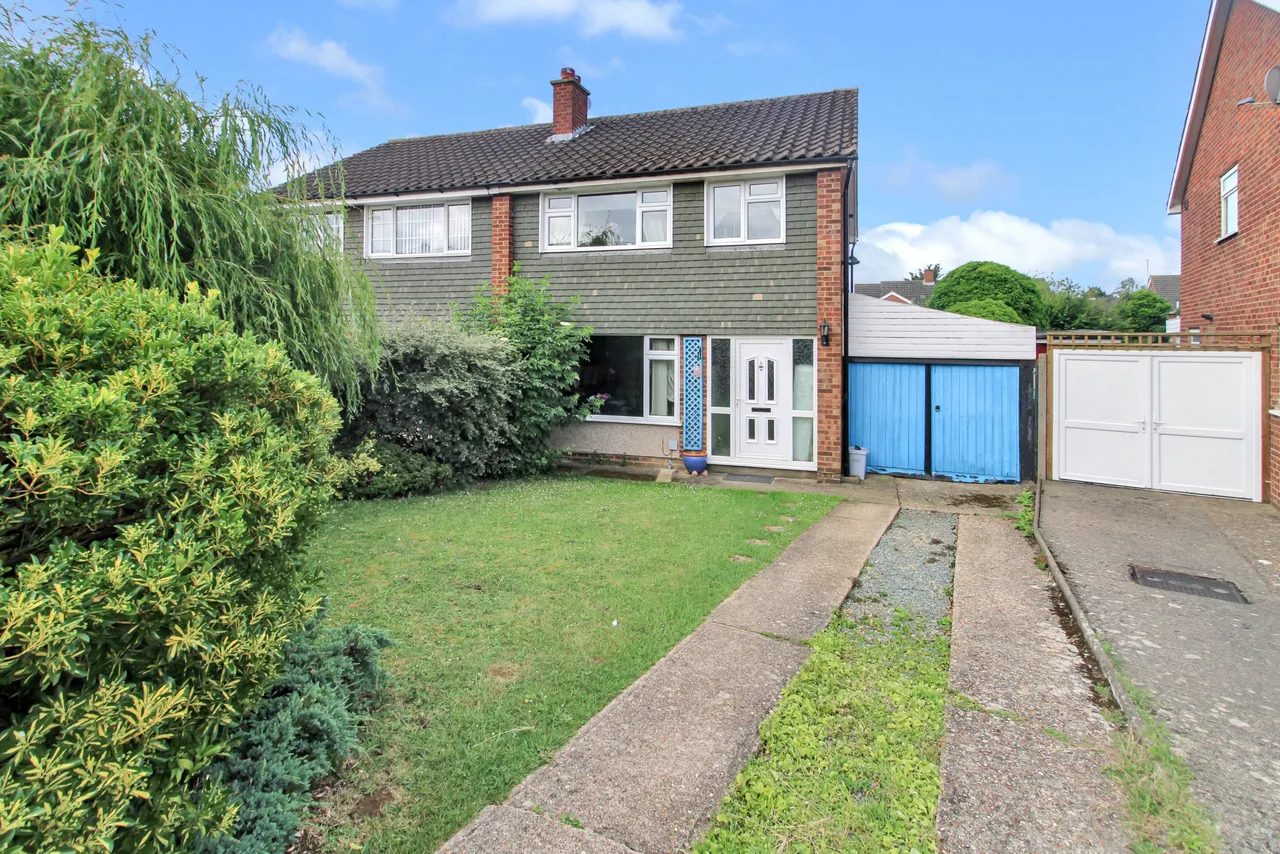 3 bed house for sale — Pevensey Road, Bedford, Bedford, MK41 8HW