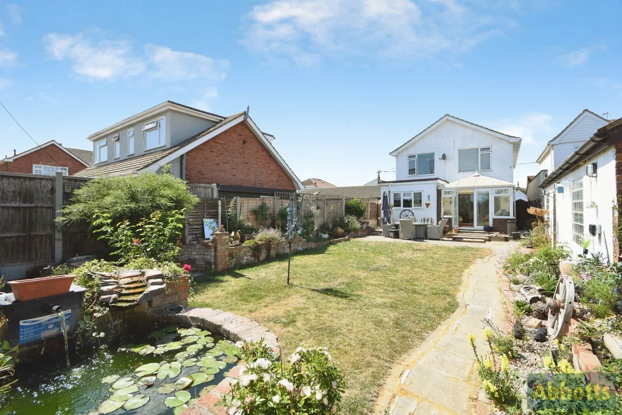 Marine Avenue, CANVEY ISLAND, Essex, SS8, photo 26
