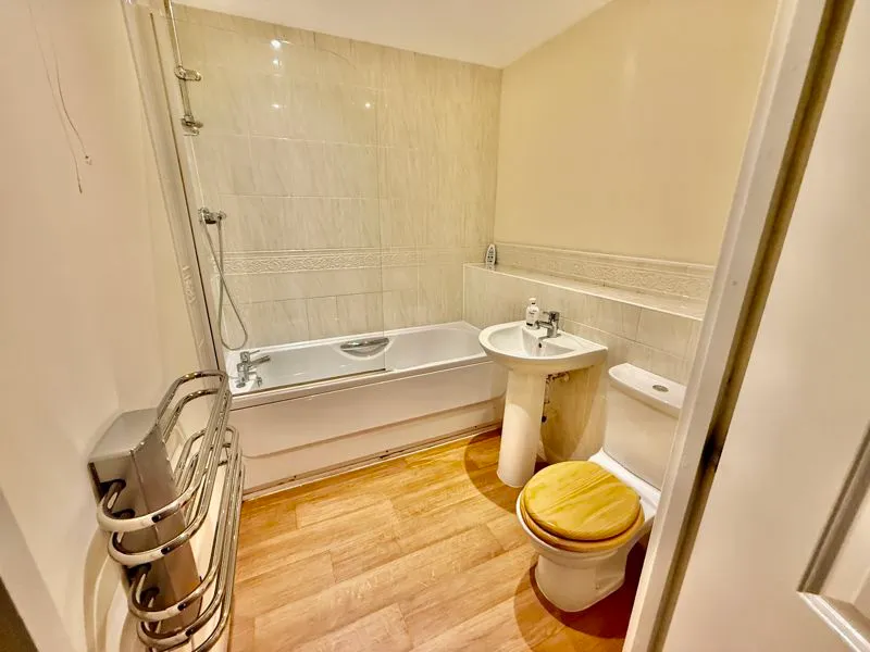 Wood End Road, Erdington, B24, photo 18