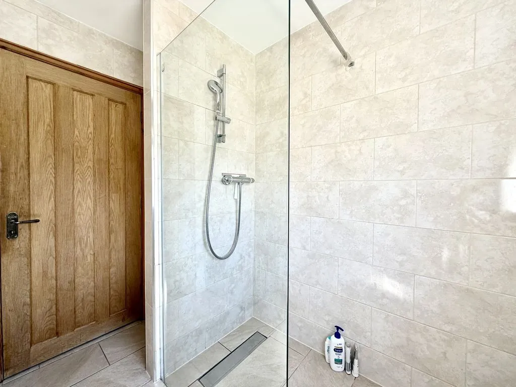 Warren Crescent, Calne, photo 14