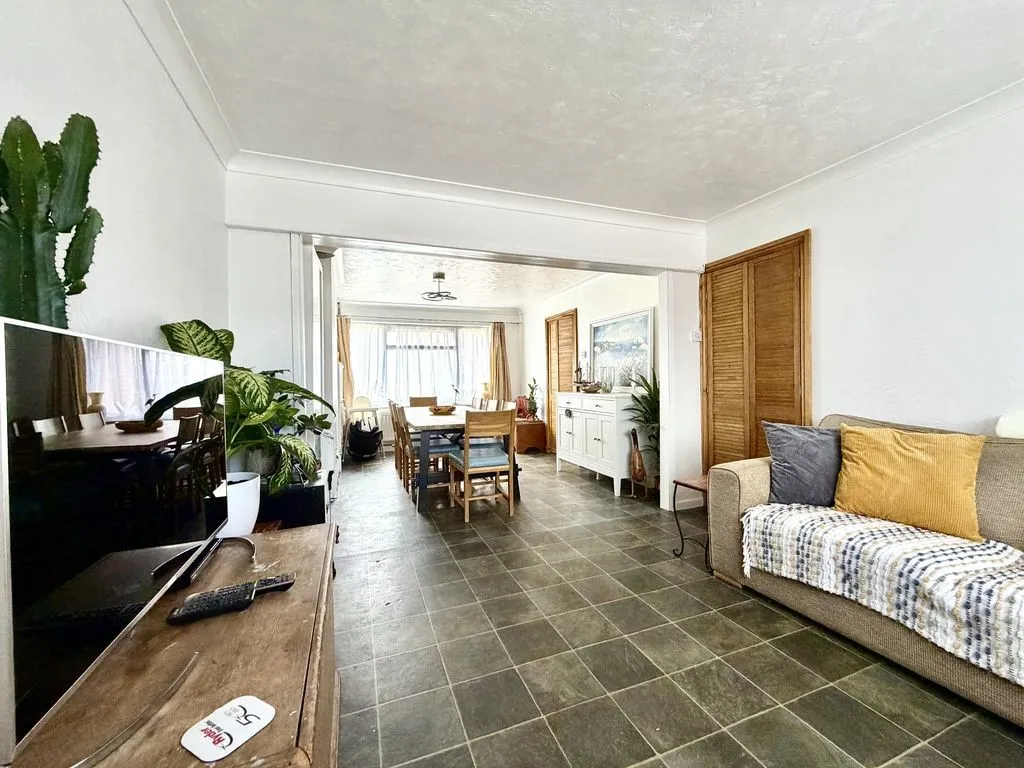 Warren Crescent, Calne, photo 2