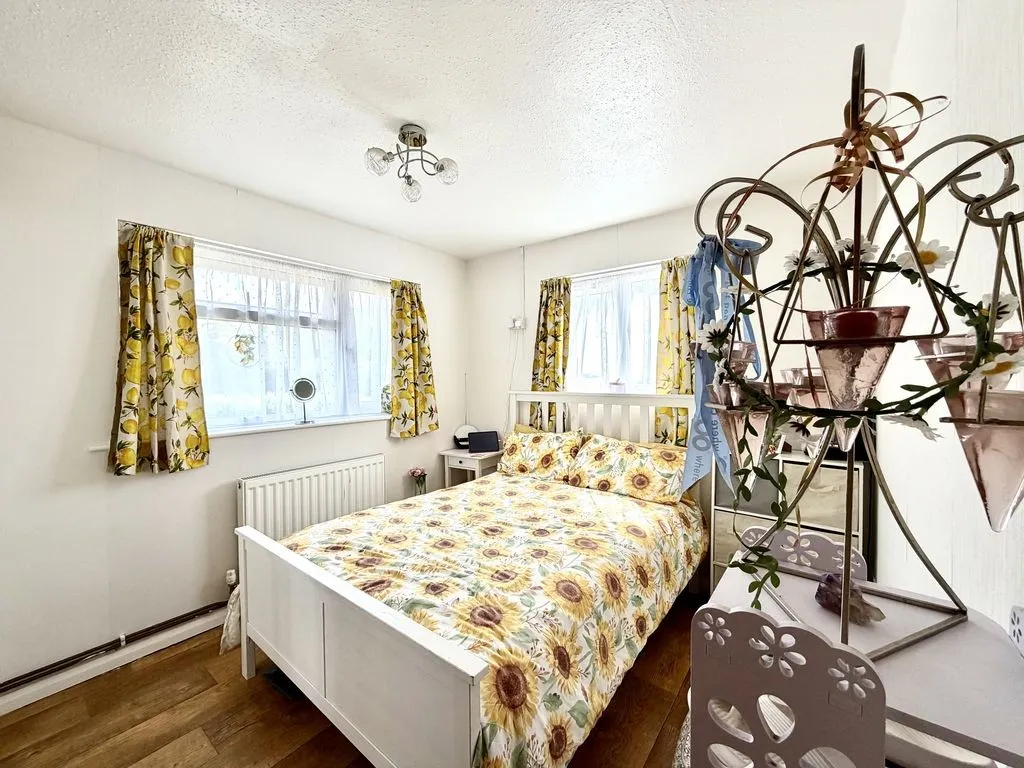 Warren Crescent, Calne, photo 11
