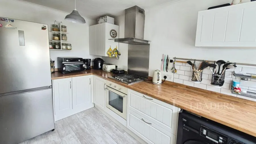 Bishopsfield Road, Fareham, PO14, photo 8
