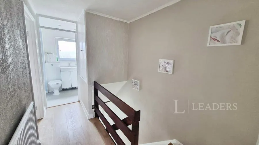 Bishopsfield Road, Fareham, PO14, photo 9