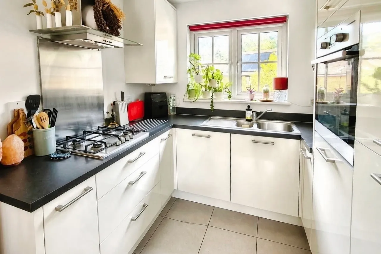 Barn Owl Drive, Bracknell, Berkshire, RG12 8FG, photo 5