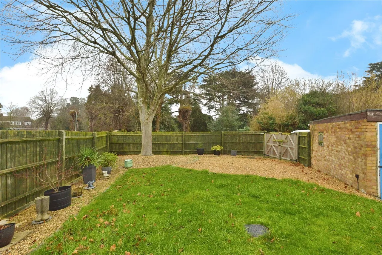 Homestead Way, Potterspury, Northamptonshire, NN12, photo 21
