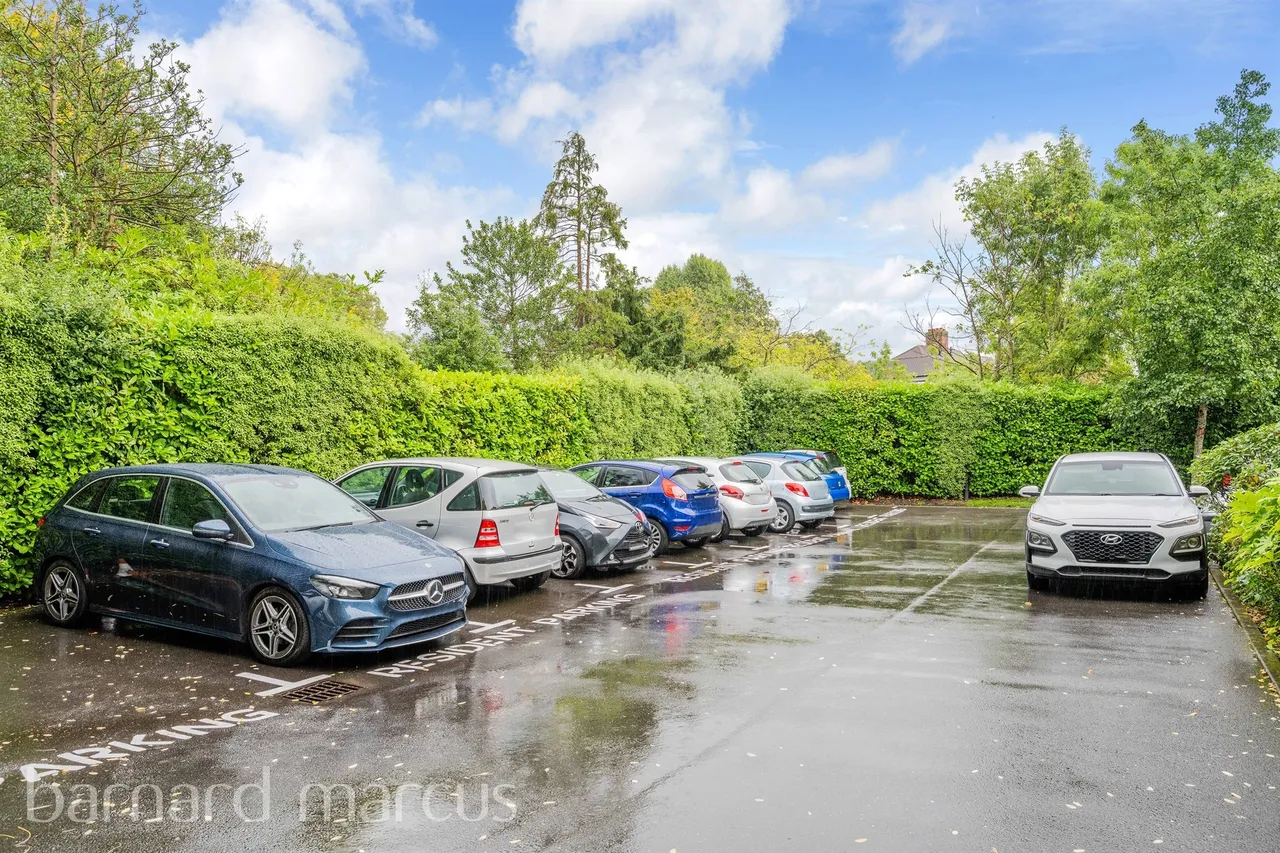 Kingston Road, Epsom, photo 8