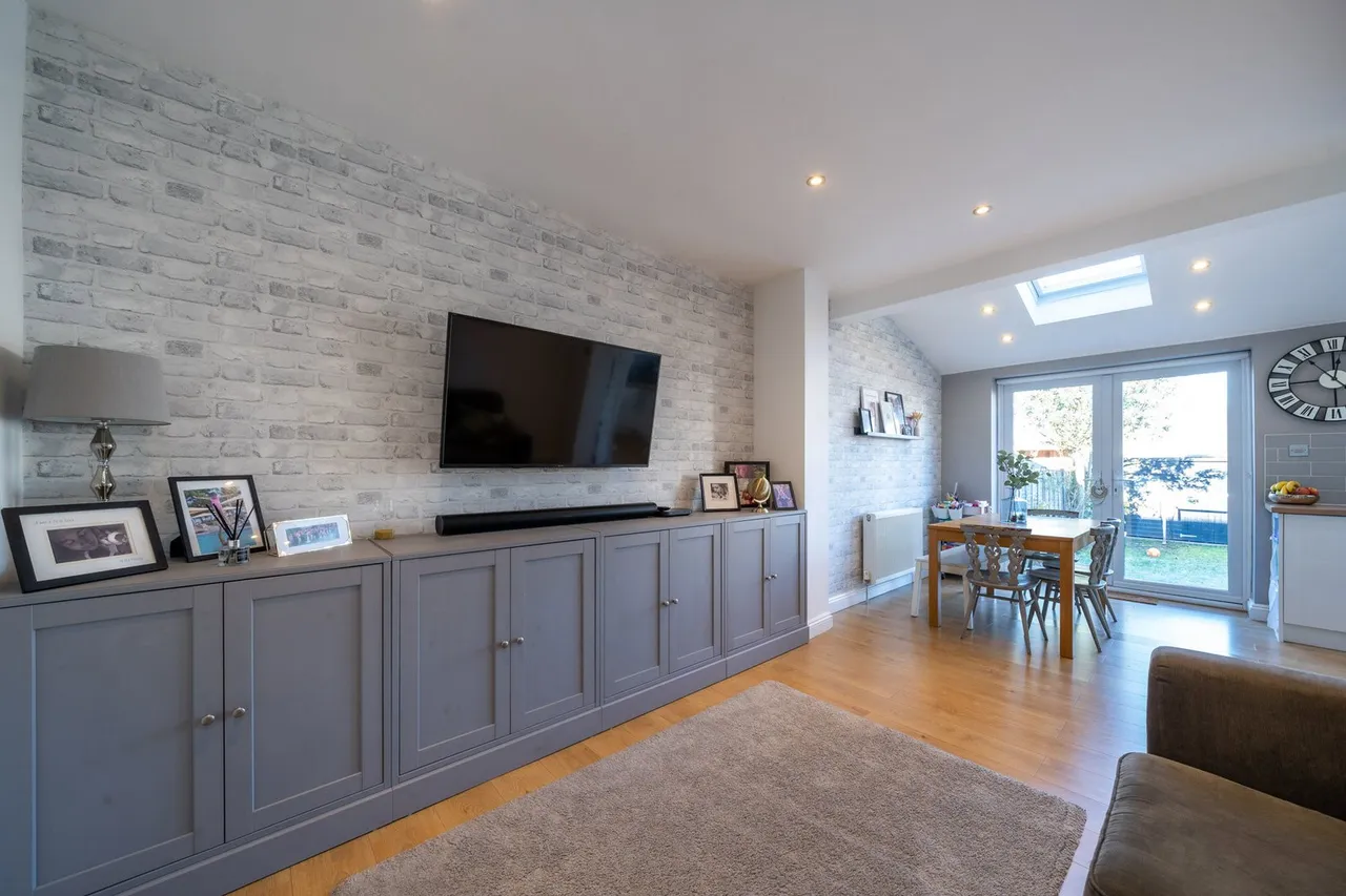 Kingswood Road, Watford, WD25 0EE, photo 8