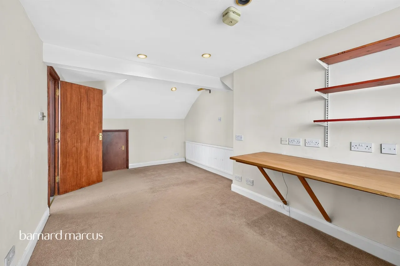 Monks Avenue, Barnet, EN5, photo 18