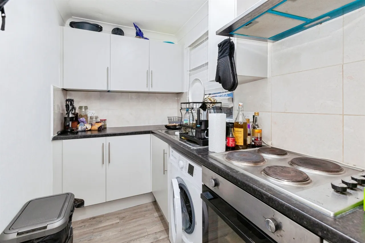 Queens Court, Slough, SL1, photo 11