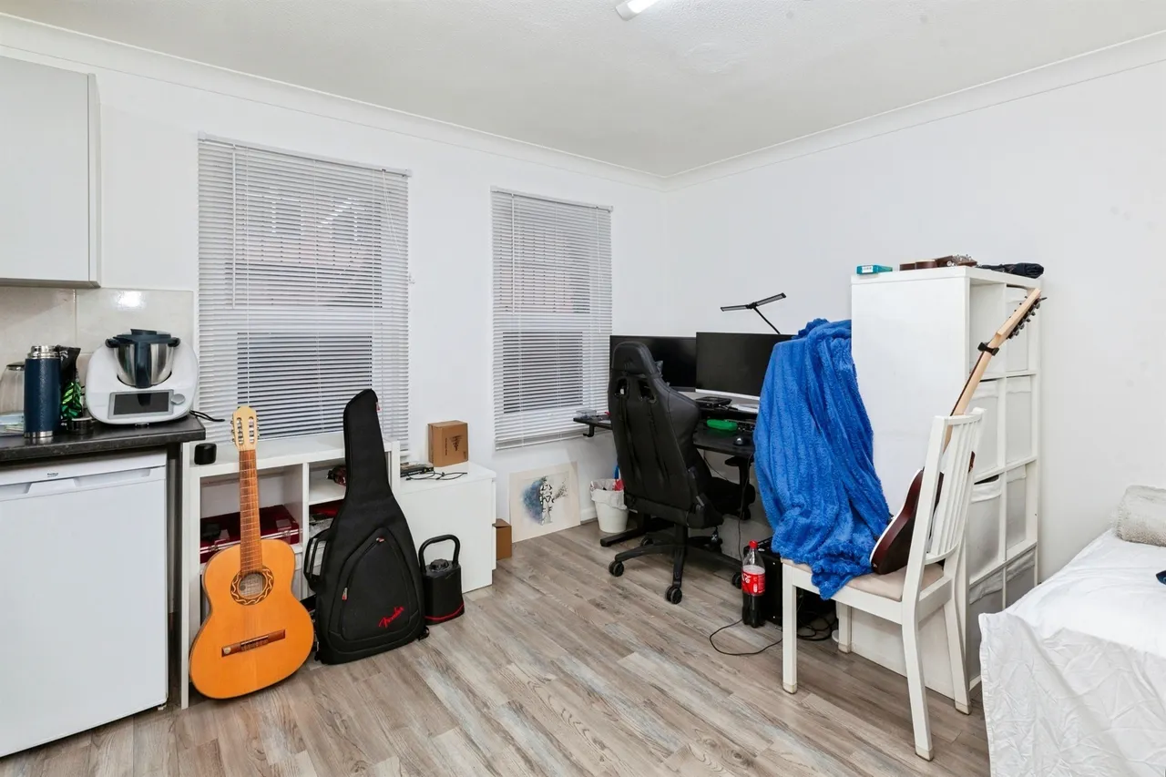 Queens Court, Slough, SL1, photo 8