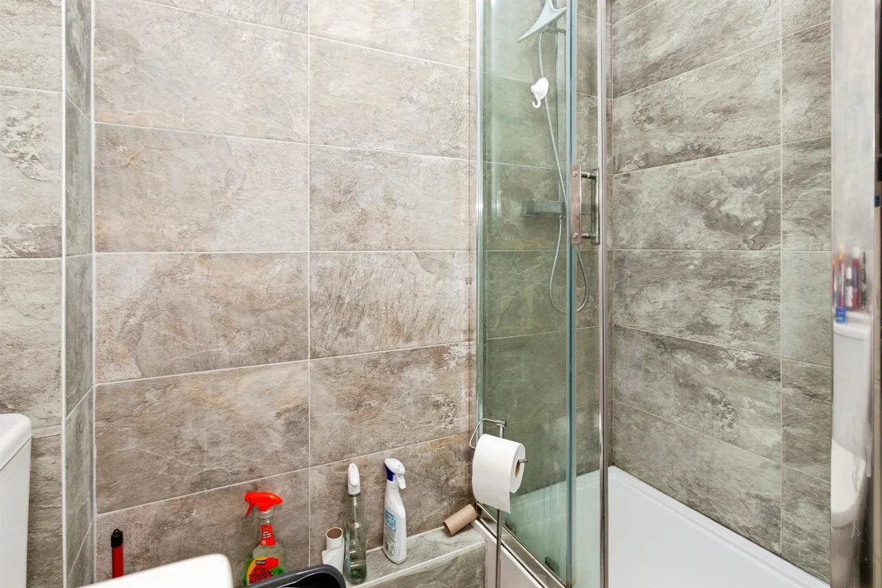 Queens Court, Slough, SL1, photo 3