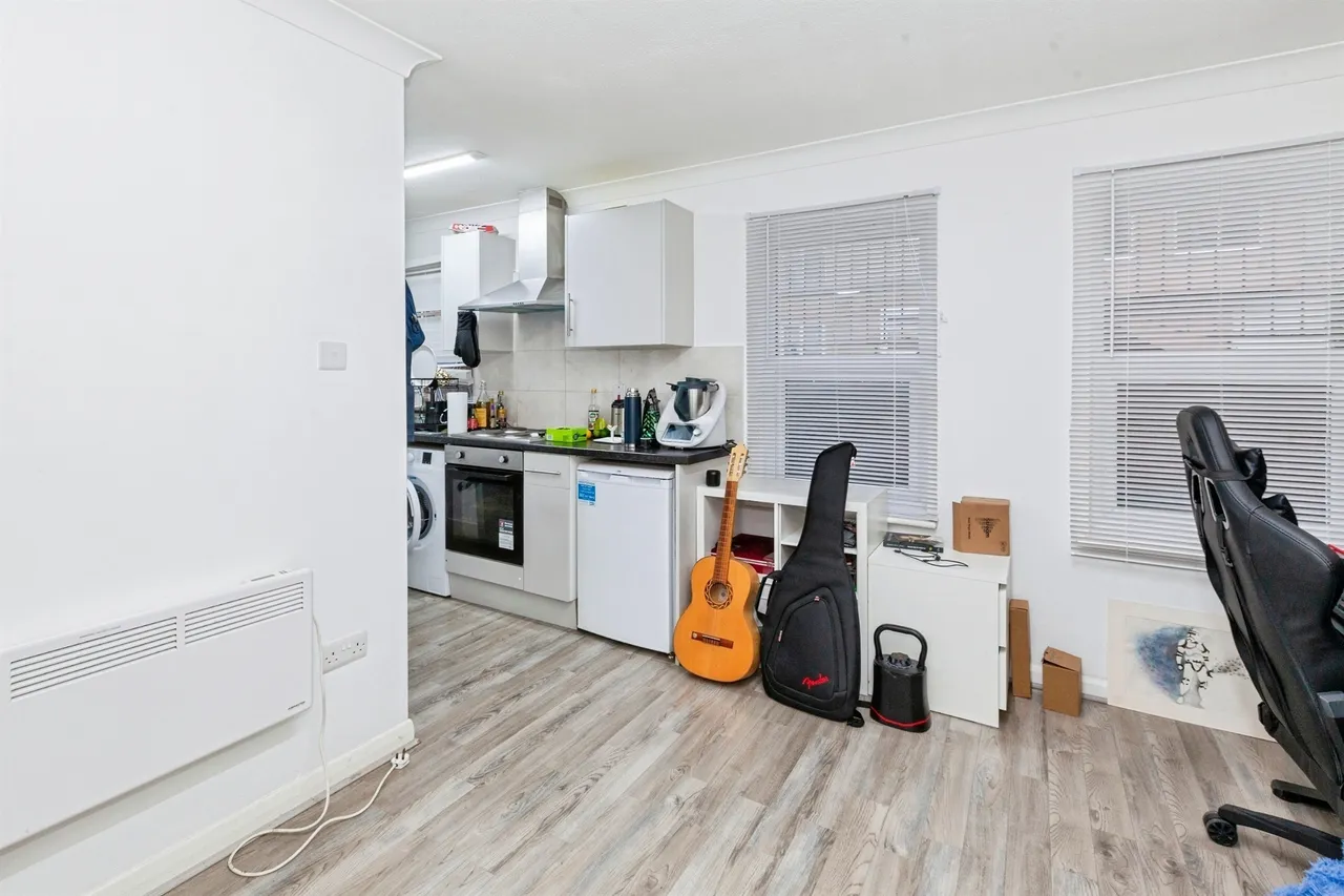 Queens Court, Slough, SL1, photo 10