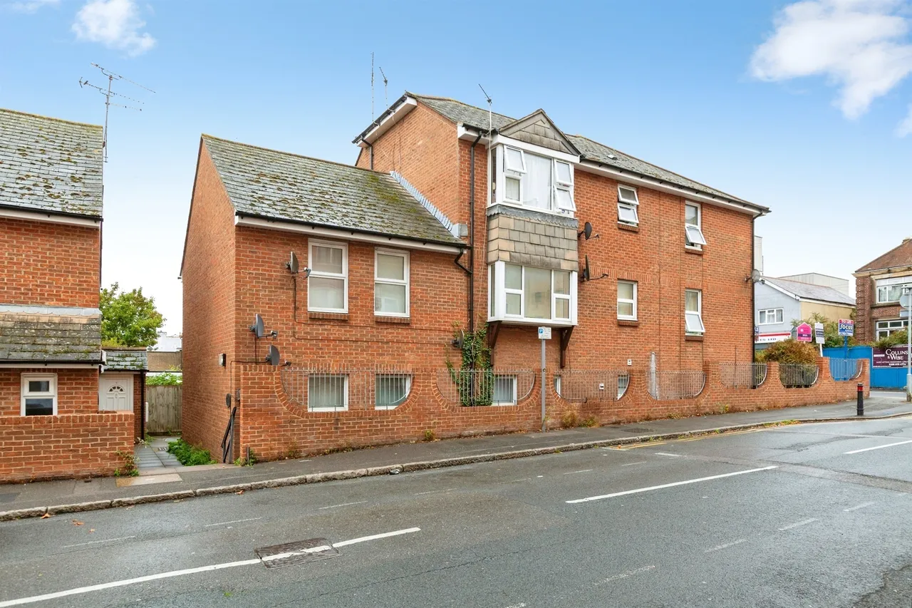 Queens Court, Slough, SL1, photo 4