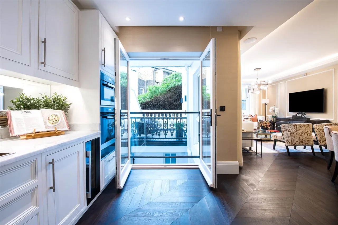 Prince Of Wales Terrace, Kensington, Lonsion, W8, photo 6