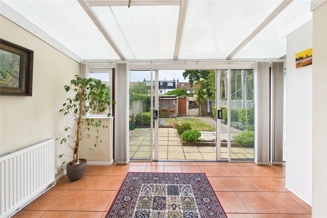Lyndhurst Avenue, London, SW16, photo 8