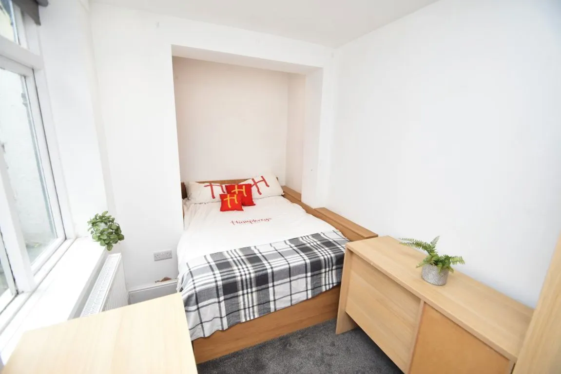 Leazes Place, DH1, photo 4