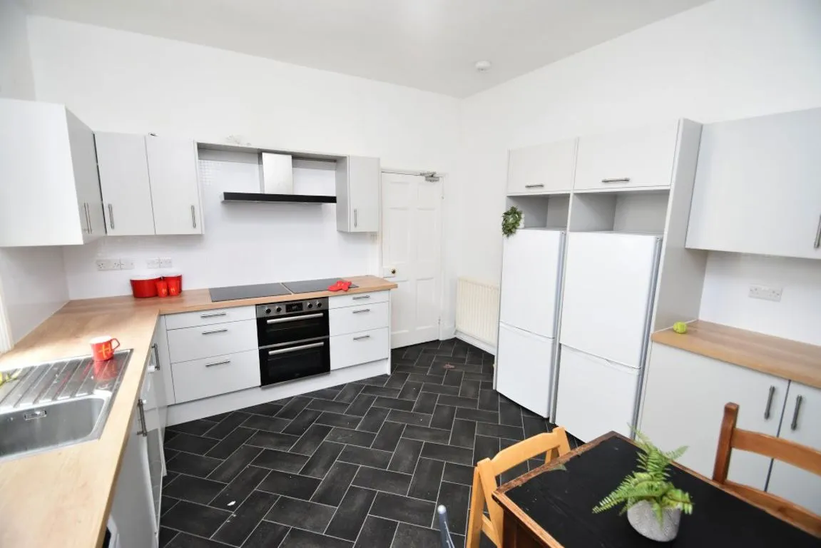 Leazes Place, DH1, photo 3