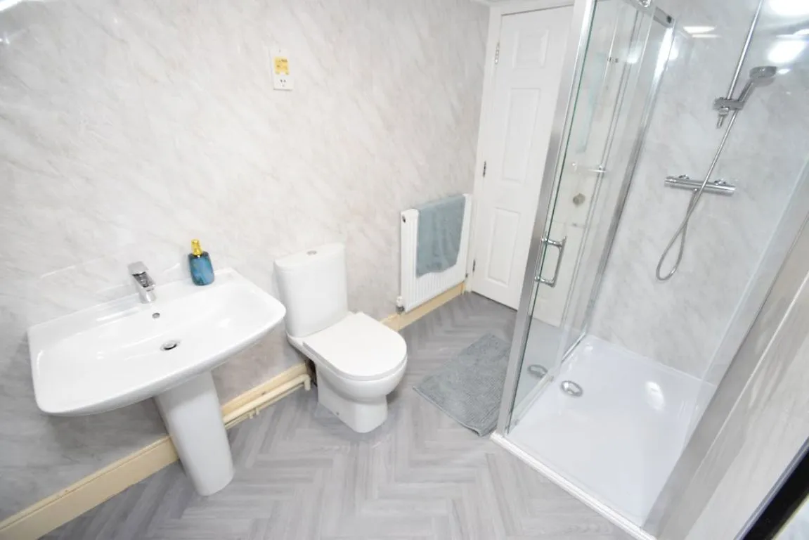 Leazes Place, DH1, photo 10